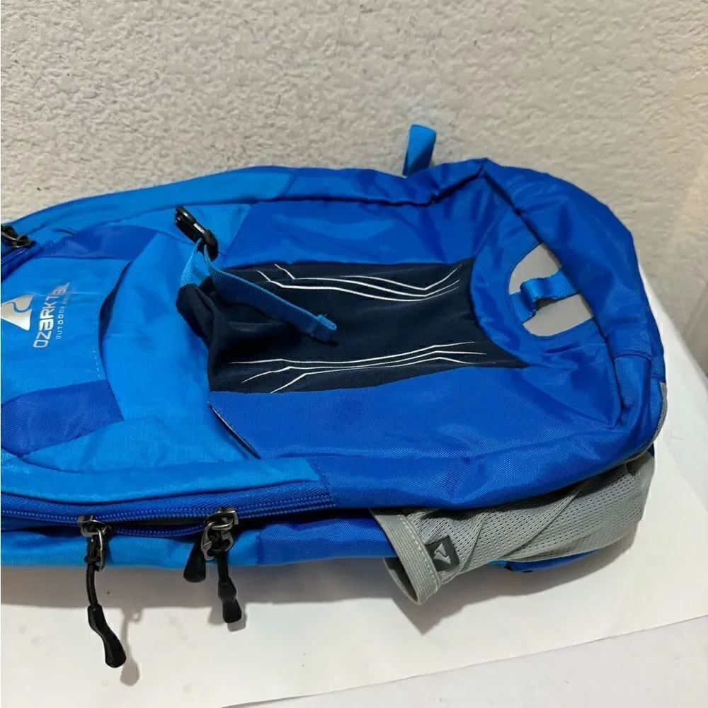 Ozark Trail  Light Backpack Blue/Gray